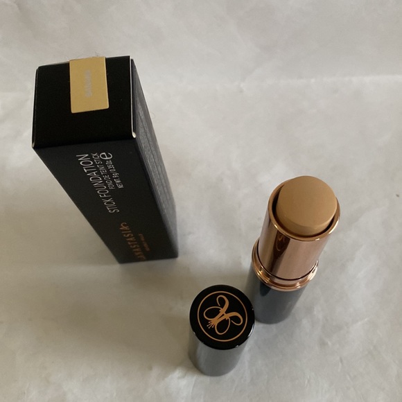 ANASTASIA Stick Contour & Highlight Foundation in Banana NIB $25 cdw - Picture 2 of 6